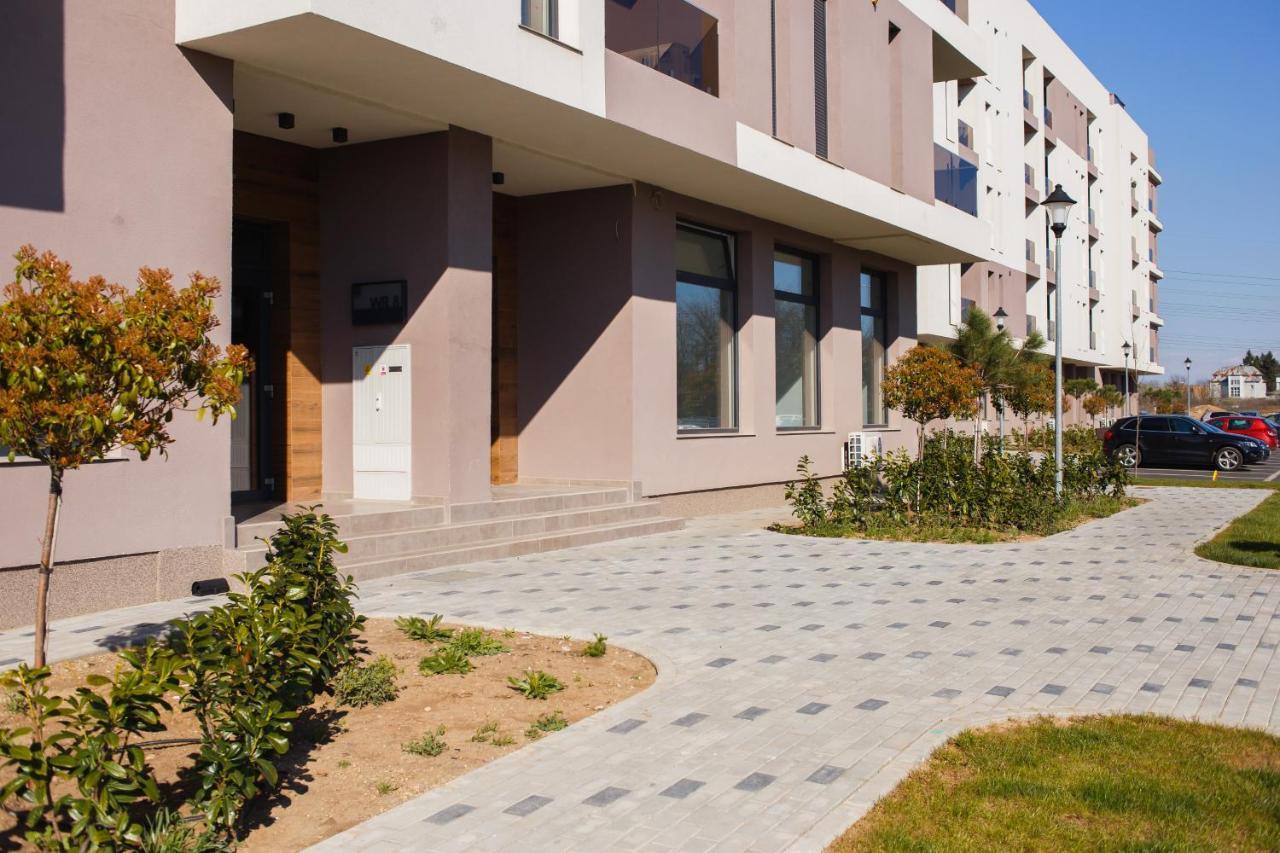 Cappuccino Colors At West Residence Oradea Exterior photo