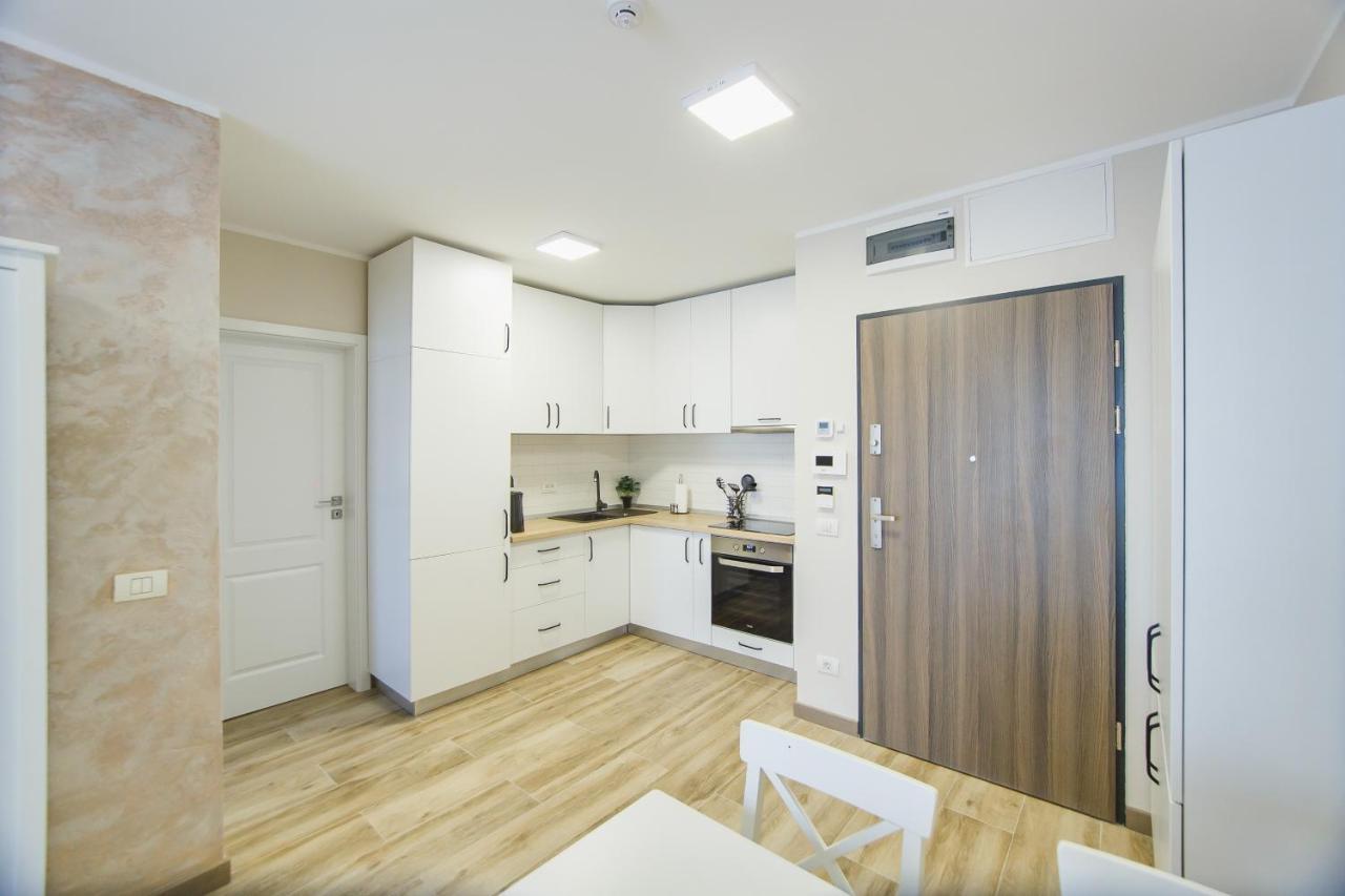 Cappuccino Colors At West Residence Oradea Exterior photo