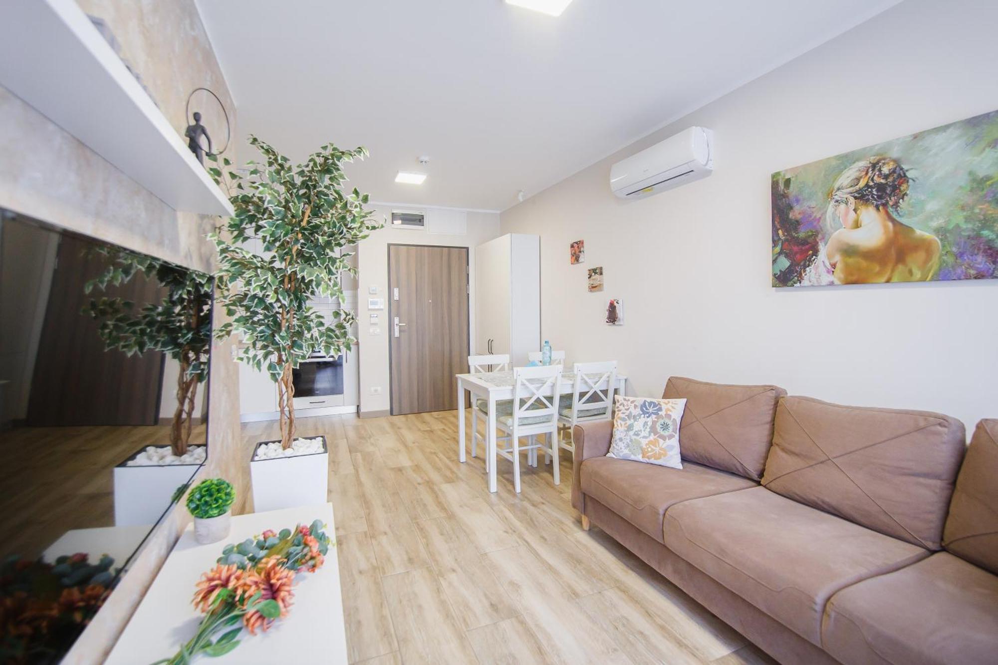 Cappuccino Colors At West Residence Oradea Exterior photo